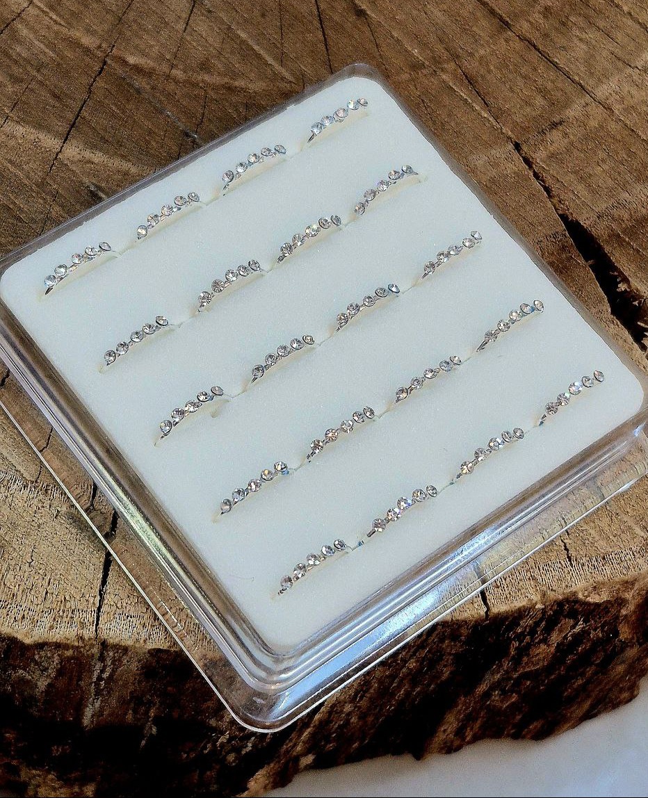 پیرسینگ بینی نقره حلقه ای دارای نگین جواهری ضدحساسیت