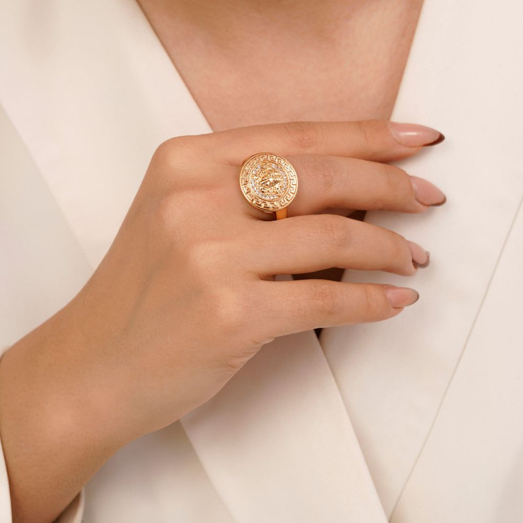 انگشتر ورساچه رنگ ثابت