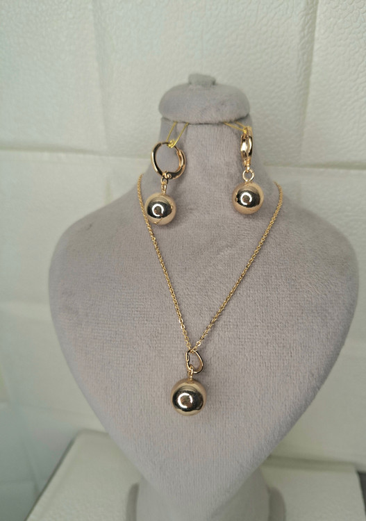 گردنبند و گوشواره طرح طلا