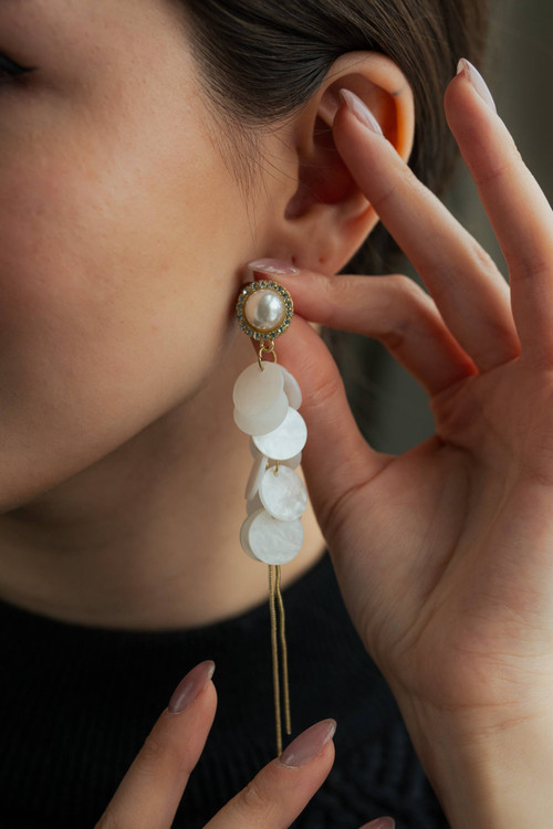 گوشواره صدفی