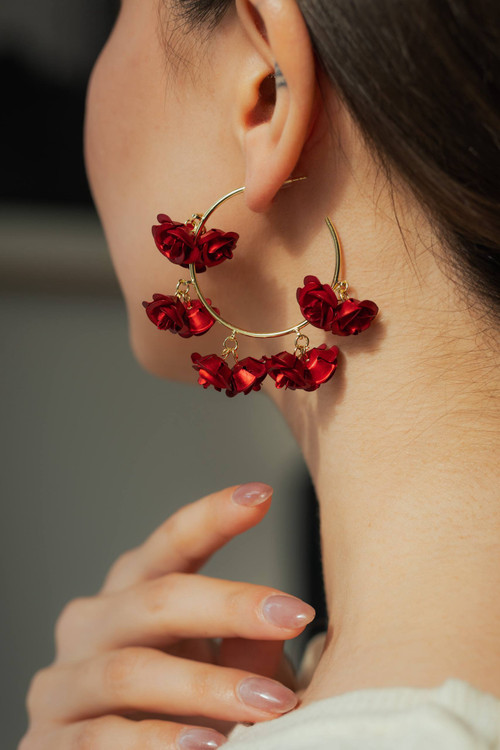 گوشواره قرمز