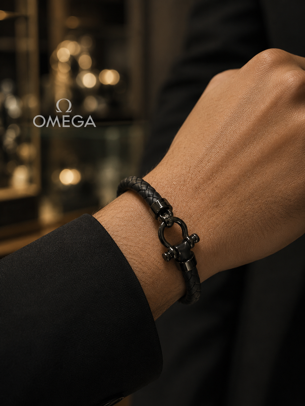 دستبند چرم اُمگا مستر کوالیتی اصلی قفل تمام استیل OMEGA